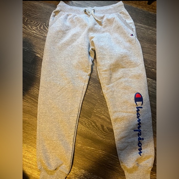 joggers - Picture 1 of 1